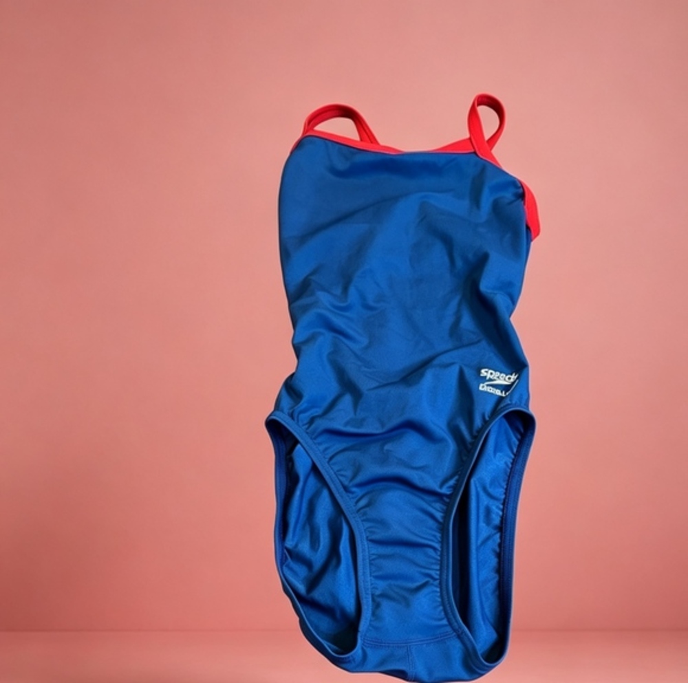 Speedo Endurance one piece bathing suit NWT navy with‎ red trim